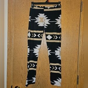Aztec print leggings size M